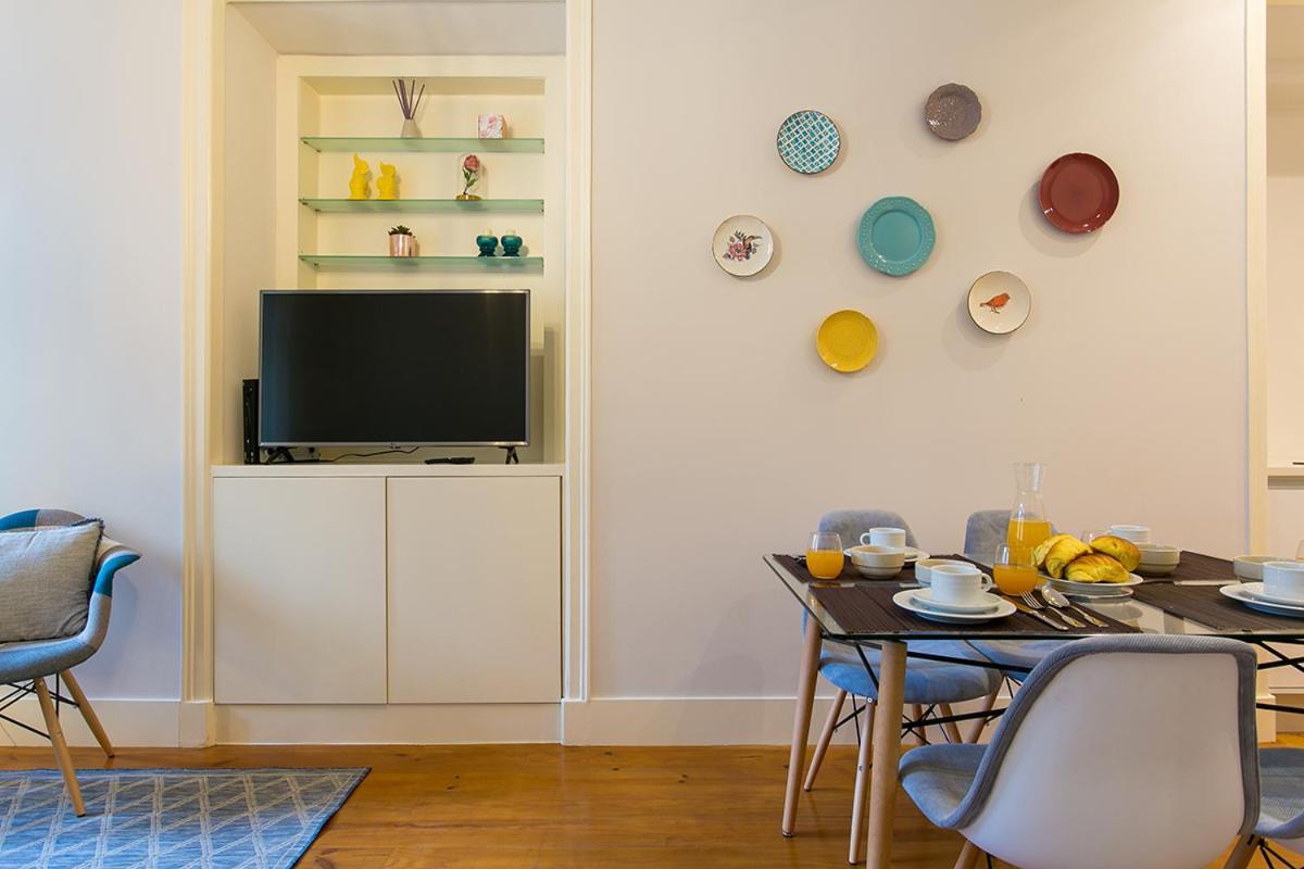 Lovelystay - Cozy 3Bdr Apartment In Estrela Lisboa Exteriör bild