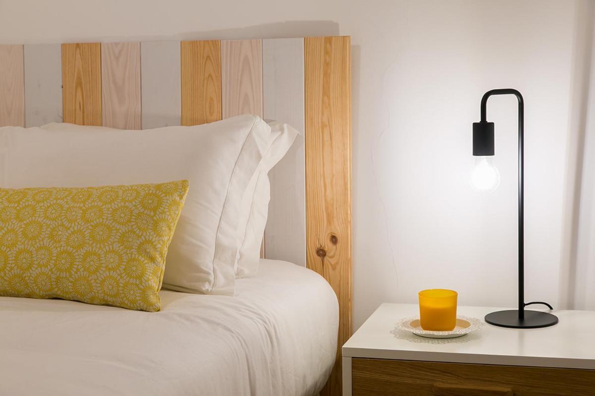 Lovelystay - Cozy 3Bdr Apartment In Estrela Lisboa Exteriör bild