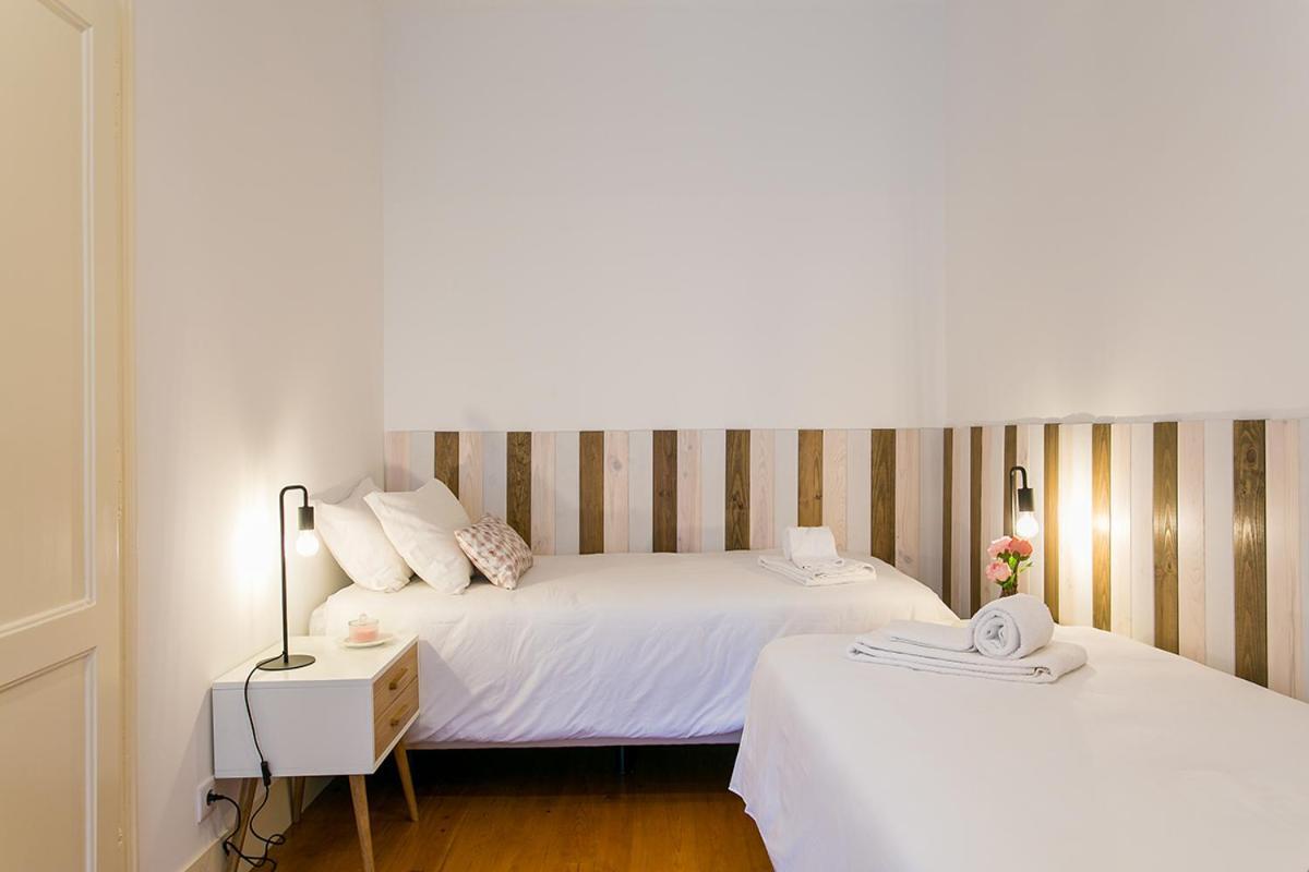 Lovelystay - Cozy 3Bdr Apartment In Estrela Lisboa Exteriör bild