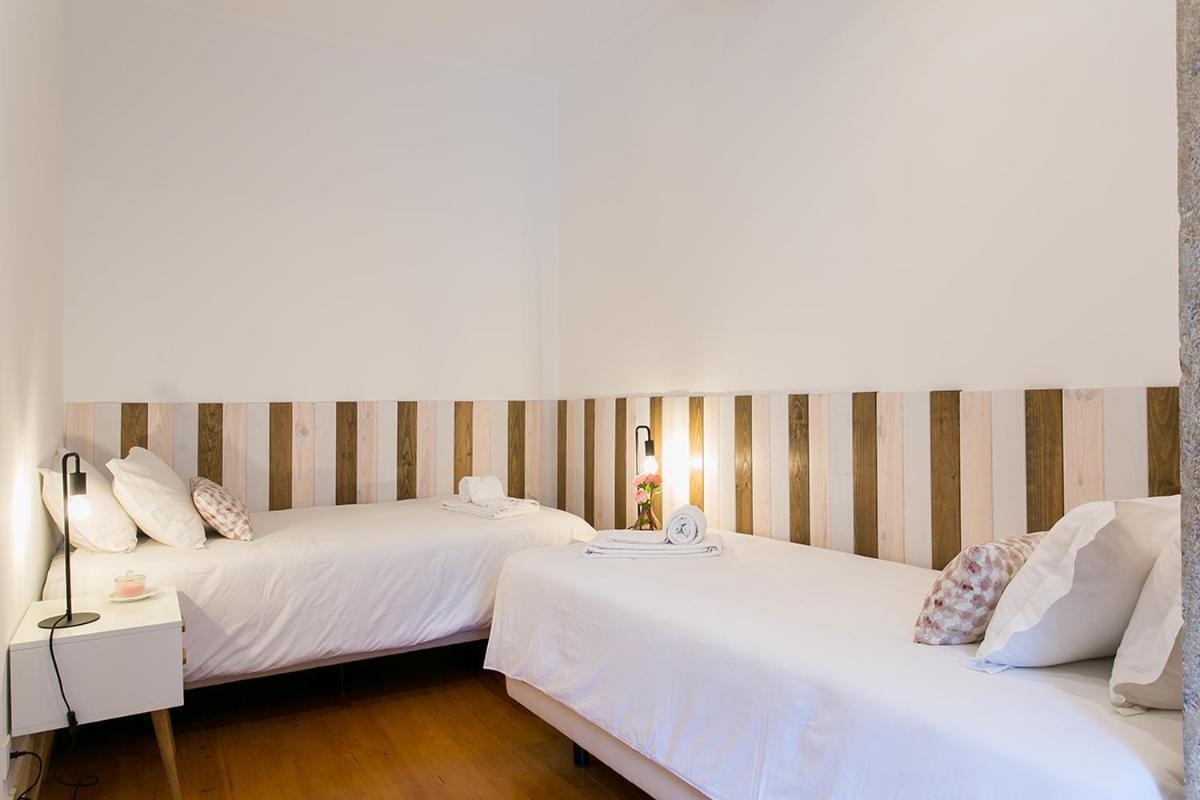 Lovelystay - Cozy 3Bdr Apartment In Estrela Lisboa Exteriör bild